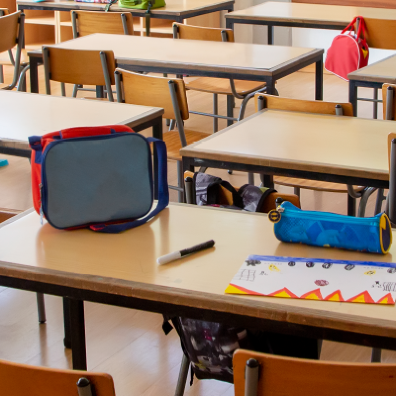 childrens school desks