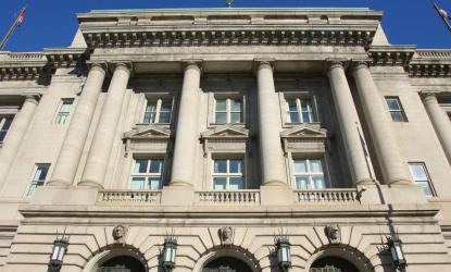 cleveland ohio city hall front of building